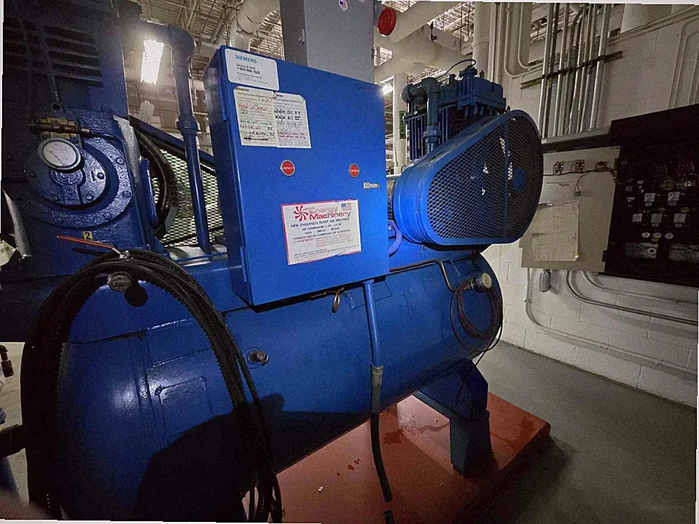 Quincy 100 Gallon Air Compressor Model 6120550 5HP Reliance Motor (SKU: 111511)