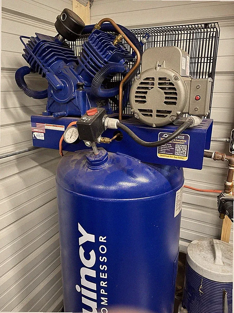 Quincy QT-54 Splash Lubricated Reciprocating Air Compressor - 60-Gallon Vertical